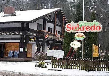 Grando Sukredo Hotel ハンブルク エクステリア 写真
